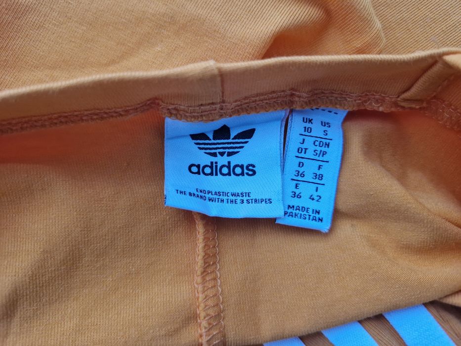 Rochie Adidas noua fara eticheta  marimea M