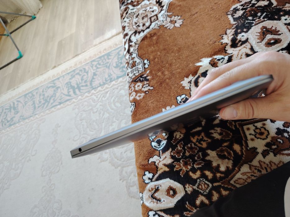 МакБук Air 13-insh