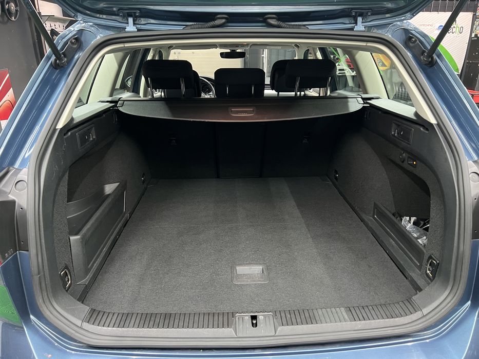 Vand/schimb cu electrica VW Passat B8 GTE Plugin hibrid 2017. Benzina+electric