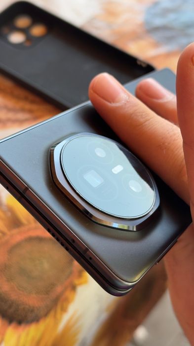 Vând Honor Magic V3-512GB