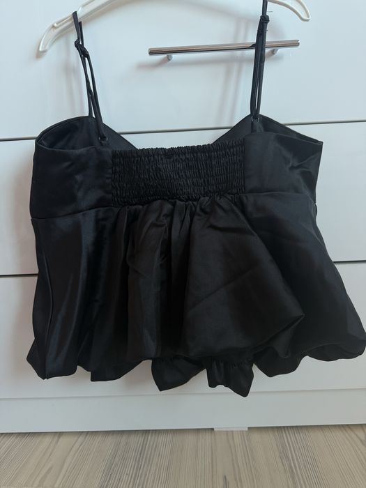 Черен елегантен топ New Yorker с камъчета – нов