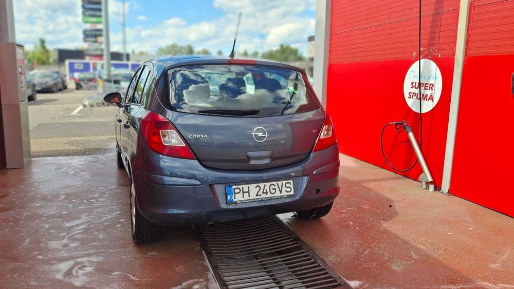 Vand masina opel corsa D/ an 2007