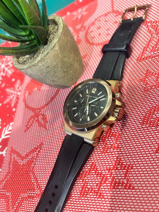 Мъжки Michael Kors
колекция Dylan
номер MK8184