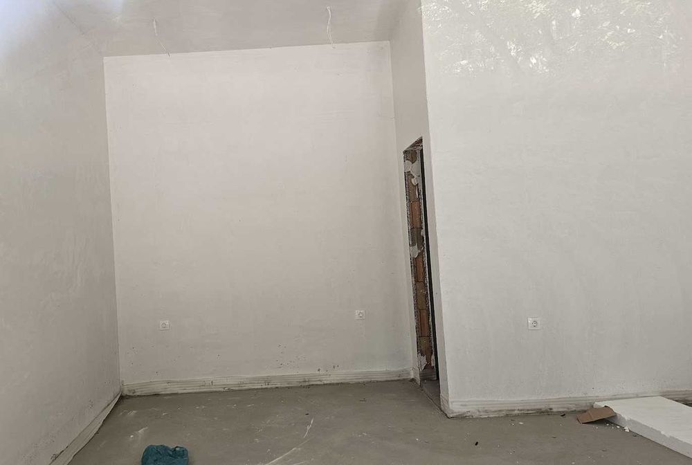 Продава се Магазин в Пловдив, Христо Смирненски - 37 кв.м за 1979 €/кв.м - Снимка #3