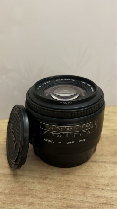 Обектив Sigma 24mm f2,8