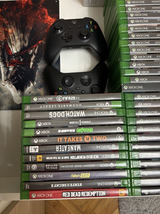 Xbox series X + 44 jocuri + 1 x controller extra + casti + 2TB stocare