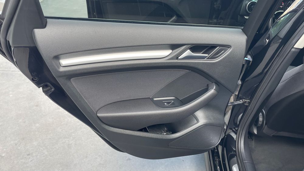 Салон за audi a3 8v recaro  подгрев с кори и подлакътник