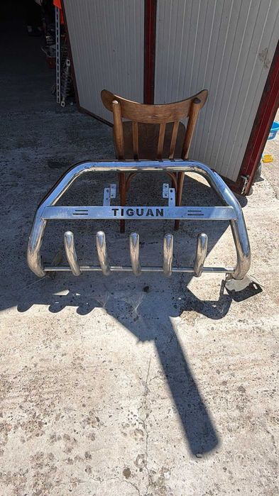 Se vinde, Bullbar tiguan din inox + suport de prindere.:)