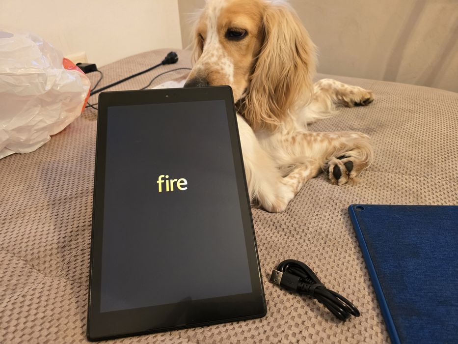 Amazon Fire HD 10 (7th Gen) – 10.1"