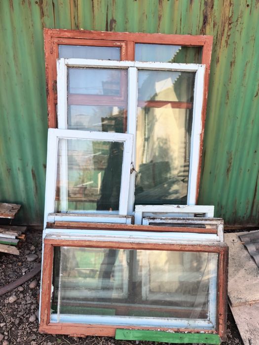 Окна рамы со стёклами