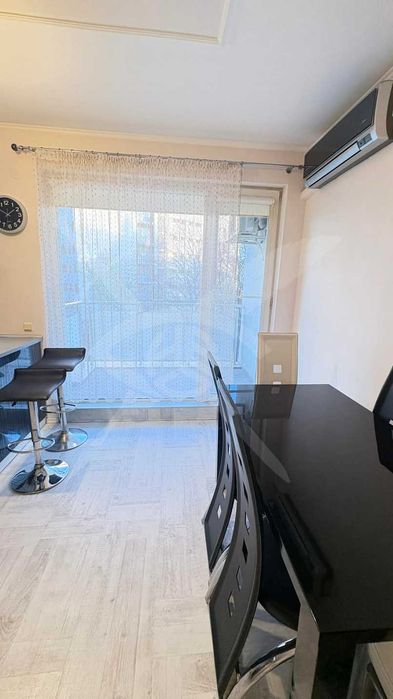 Продава се Тристаен апартамент в Варна, Окръжна болница - 110 кв.м за 1321 €/кв.м - Снимка #3