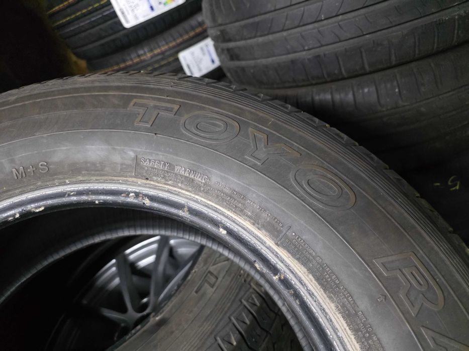 2бр Летни гуми 215 70 16 - Toyo