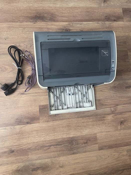 Продаем принтеры canonLBP 2900,  2 штуки