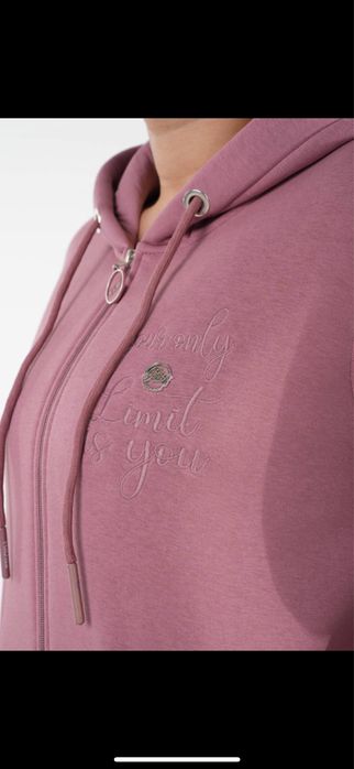 Продаю костюмы Турция