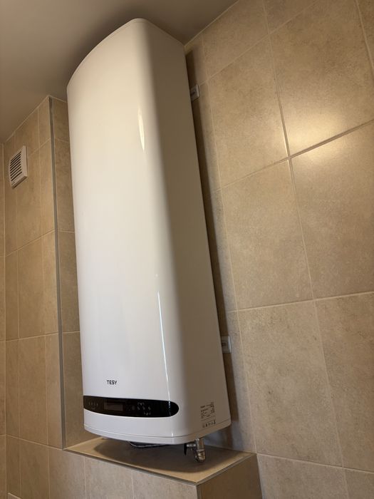 TESY BelliSlimo 80 л, 2200 W — за ремонт / части, повредена платка