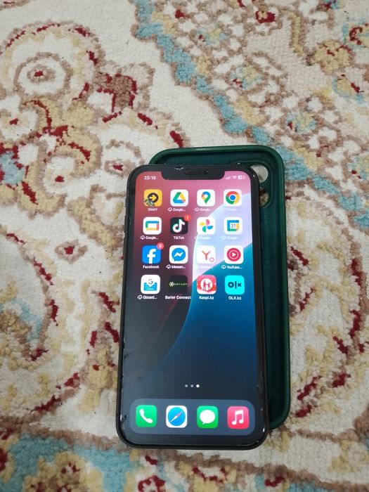 Продам Айфон 11 ги 128
