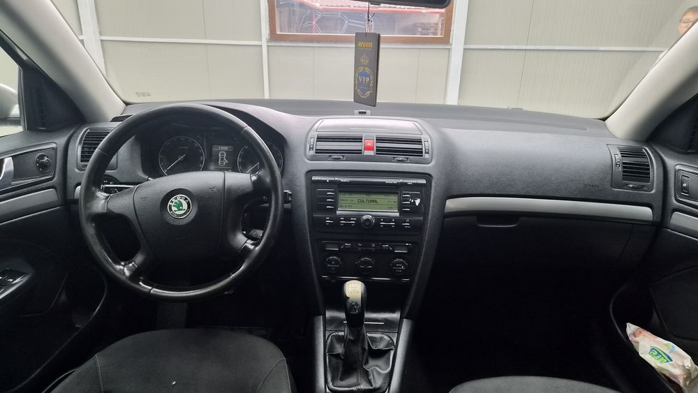 SKODA Octavia 2008 — imagine 4