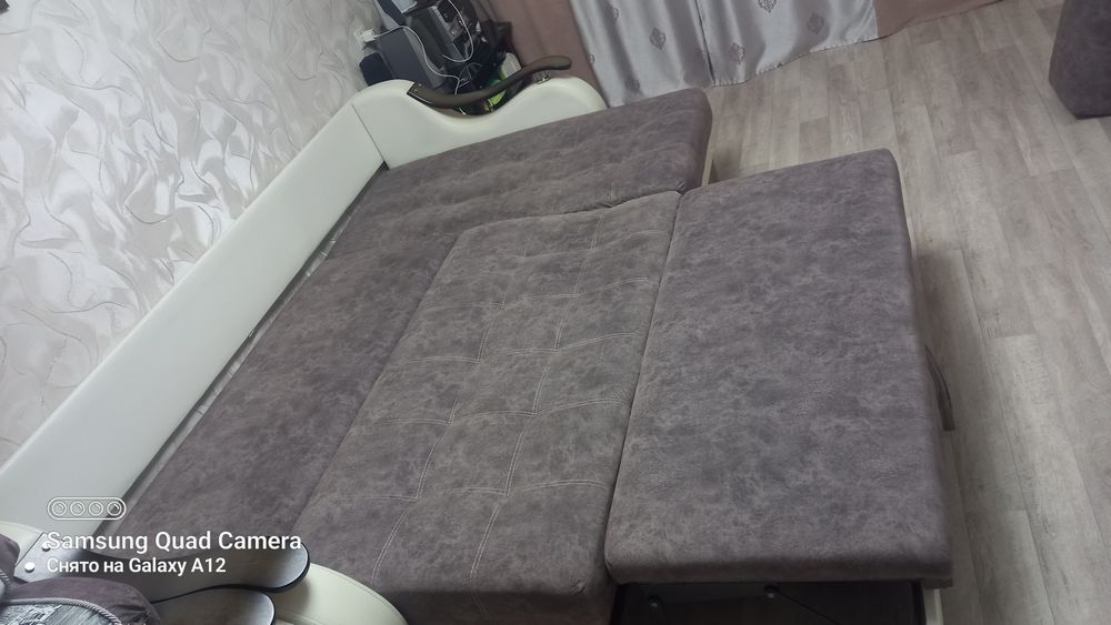 Продам мягкий уголок
