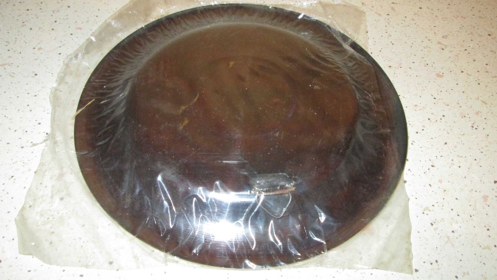 Декоративни Метални Чинии