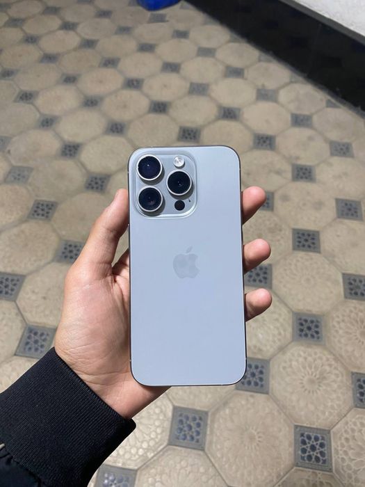 iPhone 15 pro с гарантие