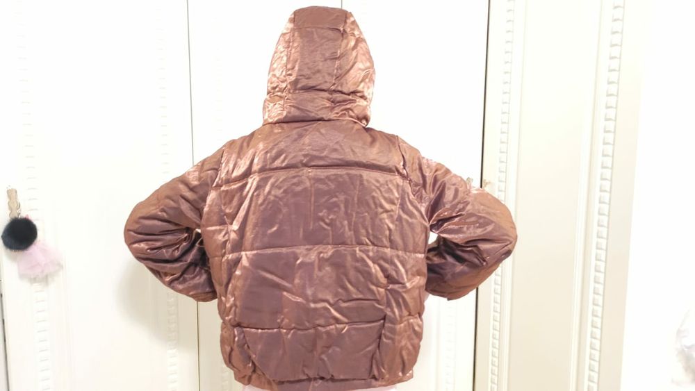 Куртка демисезонная.