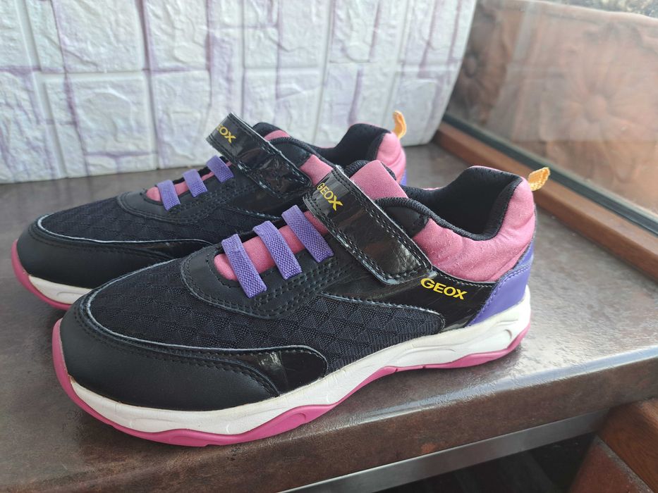 детски маратонки за момиче,кецове,спортни обувки Geox,34,геокс