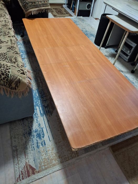 Стол  для  кухни