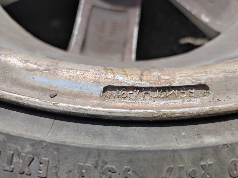 Оригинални алуминиеви джанти-17цола на Пежо