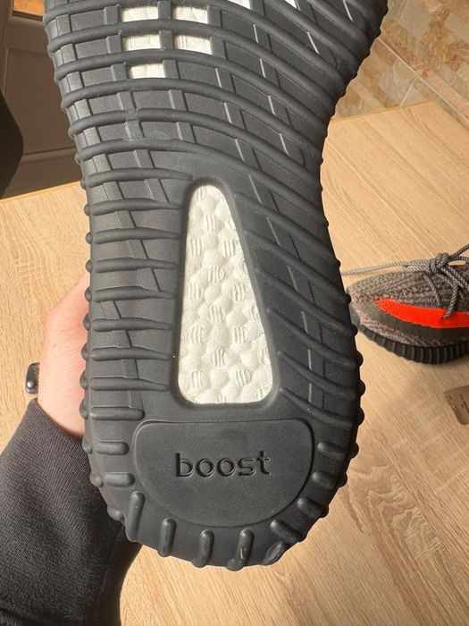Yeezy boost 350 v2