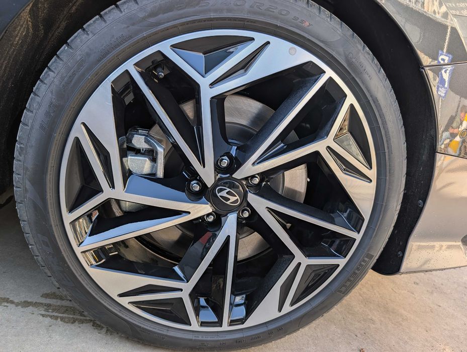 Jante R20 si anvelope de vara 245 pe 40 R20 Hyundai Ioniq6