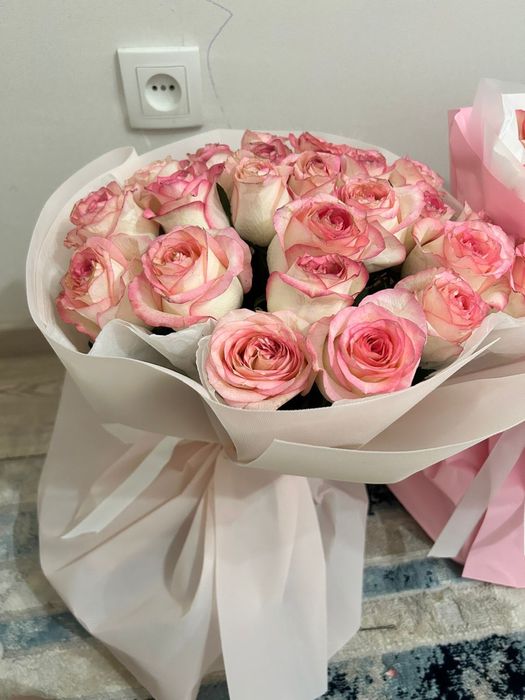 Цветы гүл солмаған кешегі