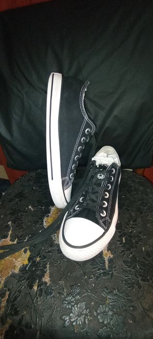 Продам кеды Converse