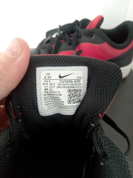 Nike Pantofi Sport Court Borough Low Recraft