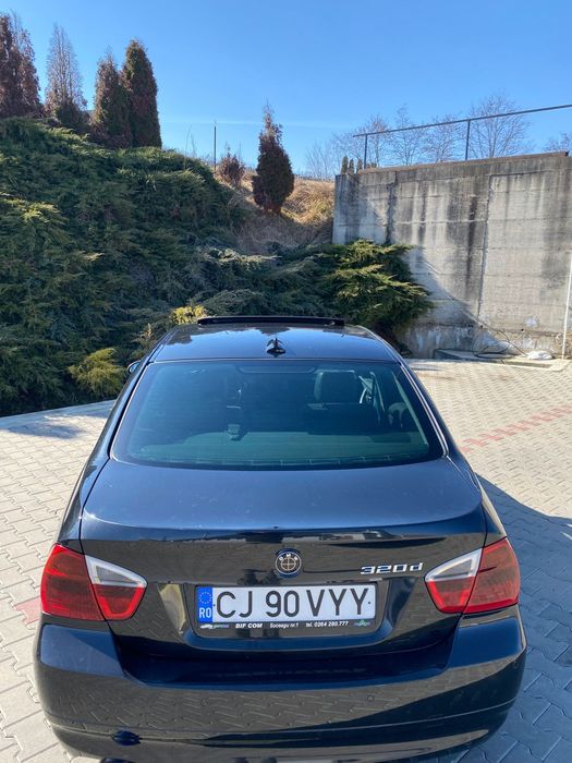 Vând BMW e90 163 cp 4299€ Negociabil