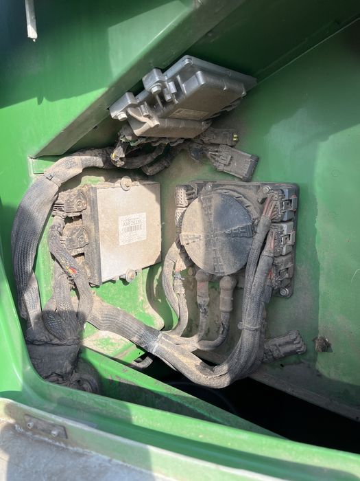 Dezmembrez combina John Deere W 540