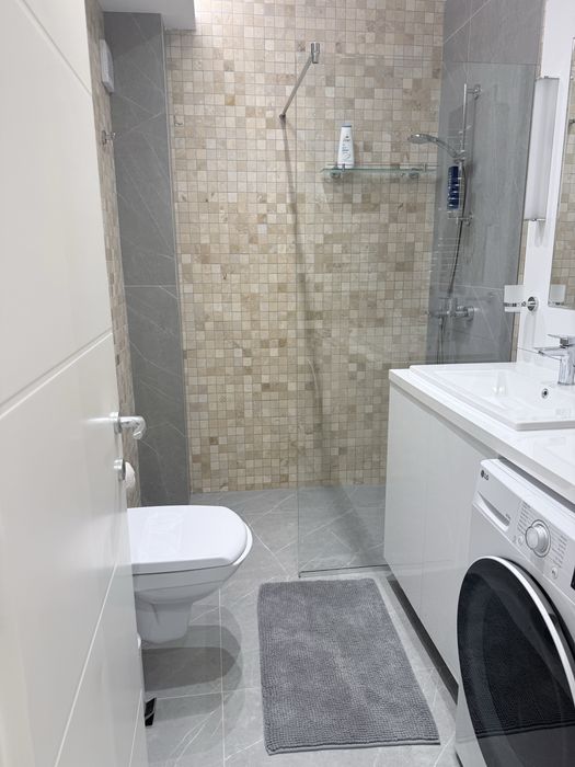 Propietar Inchiriez apartament 3 camere