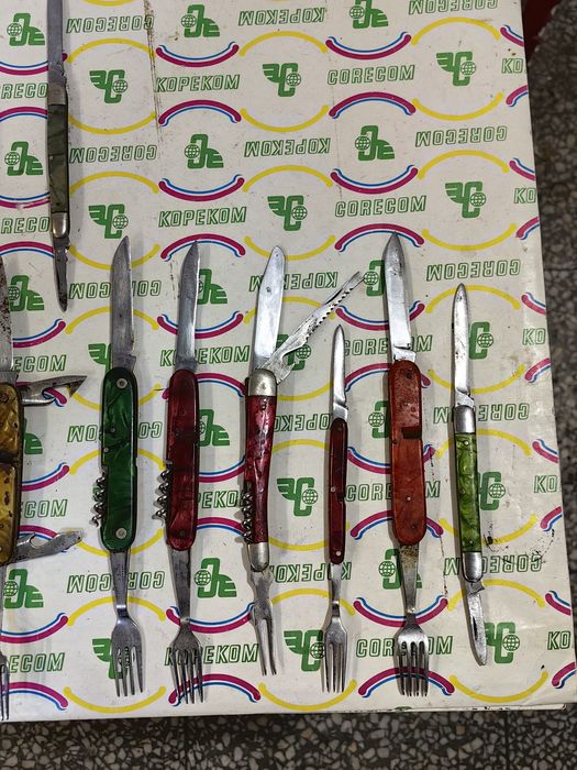 Стари сгъваеми ножки