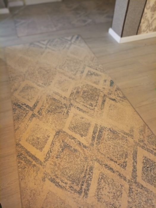 Продам ковровую дорожку