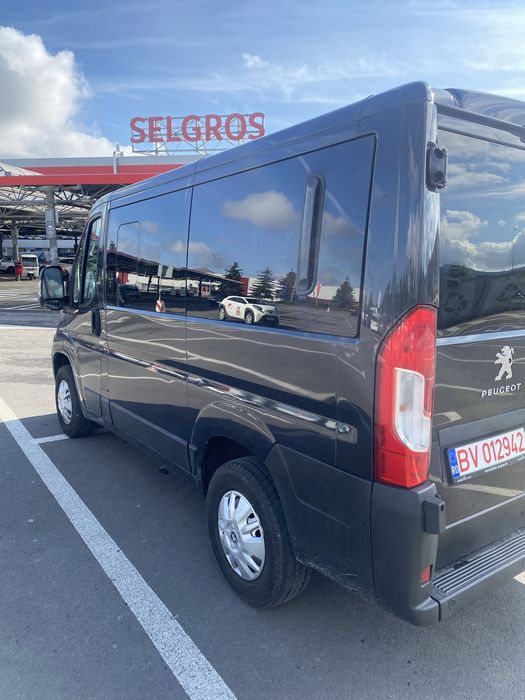 Vand Peugeot Boxer 2.2 Diesel  2021 / 8 locuri
