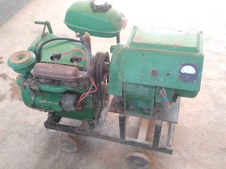 Продаю советский электрогенератор мощностью 4 квтт