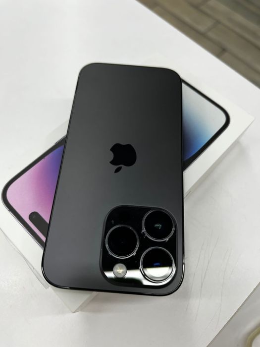 Продам айфон 14 про