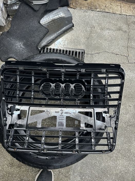 Audi A6/S6 C6 предна маска /решетка ОЕМ