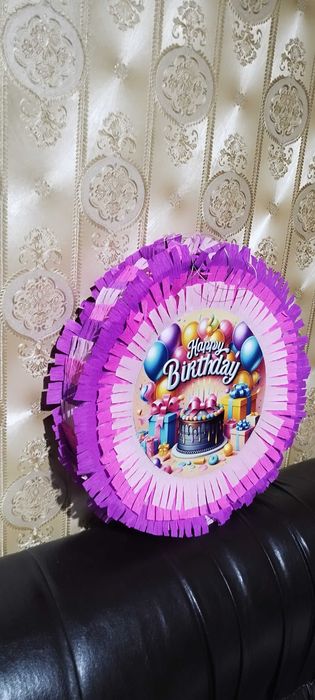 Изработвам пинята по избор на клиента.