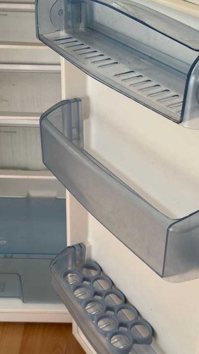 Холодильник Beko (145 см) в отличном состоянии.
