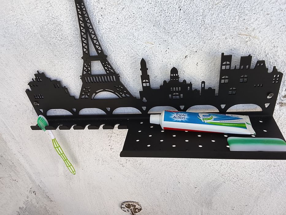 Подставка из метала для зубной чотки