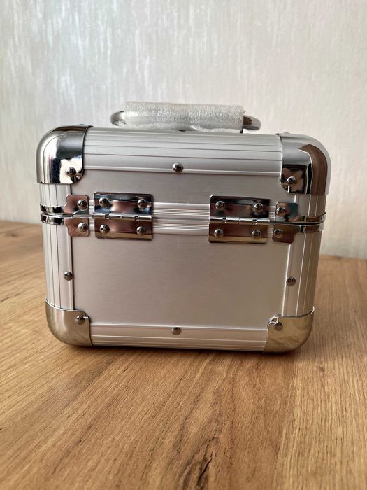 Cutie Cosmetica Medie cu Cifru