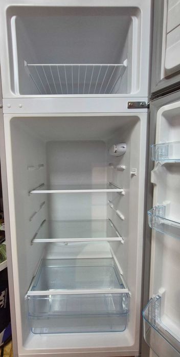 Frigider LDK LF 220 Silver, 204 l, Clasa F, H 143.5 cm, Argintiu