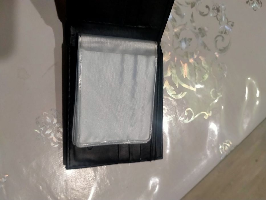 Продам кошелек Defacto