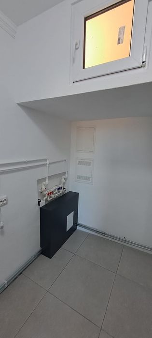 Casă modernă de vânzare în Leș - la 15 min de Oradea, 3 camere