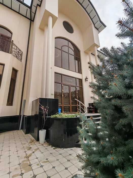 Сдается участок дом центр  города